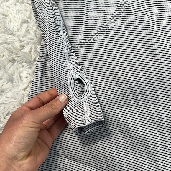 Lululemon Run: Swiftly Tech Long Sleeve Scoop Hyper Stripe White - Picture 2 of 6